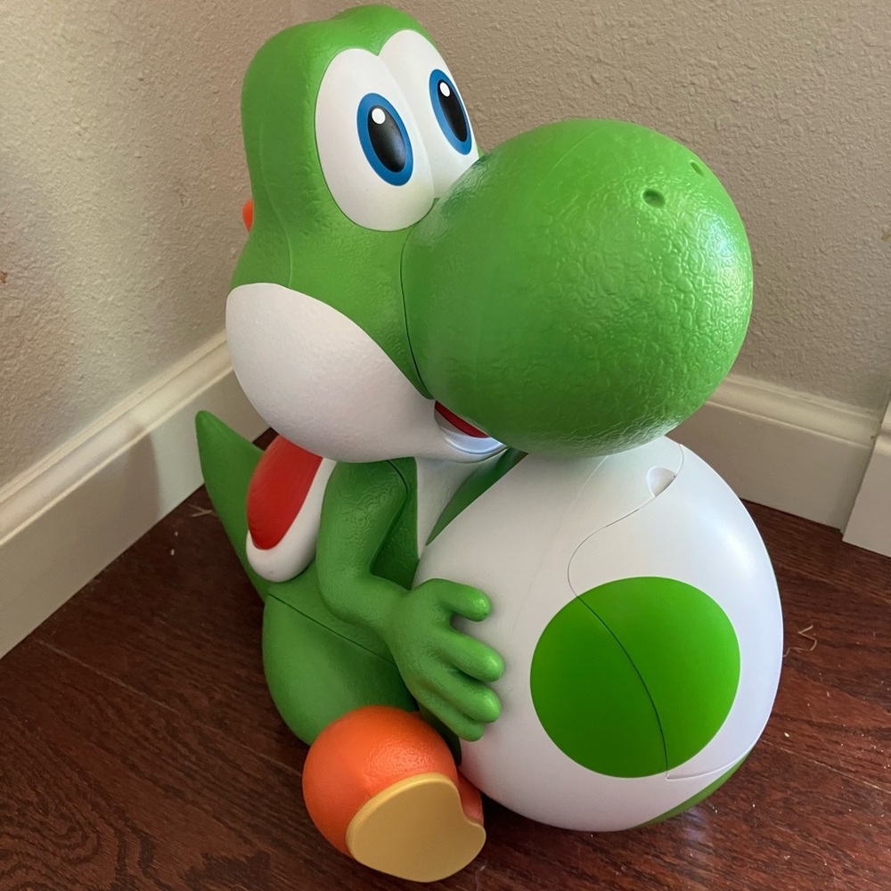 YOSHI super Mario brothers popcorn bucket